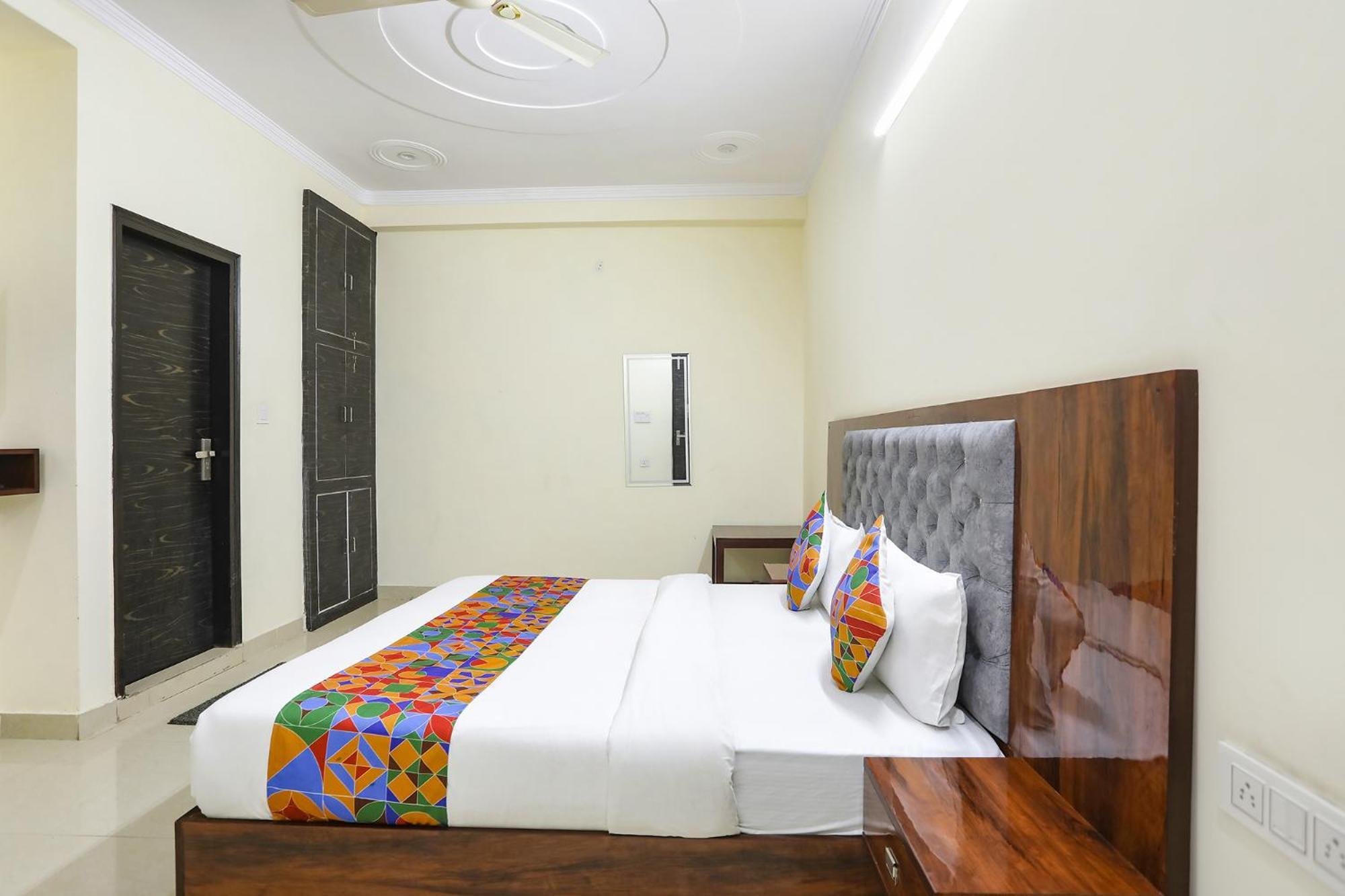 Fabexpress Asp Royal Residency Inn- Janakpuri Delhi  Buitenkant foto