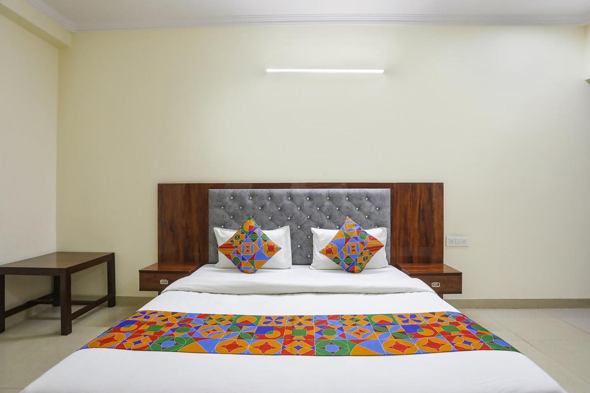 Fabexpress Asp Royal Residency Inn- Janakpuri Delhi  Buitenkant foto