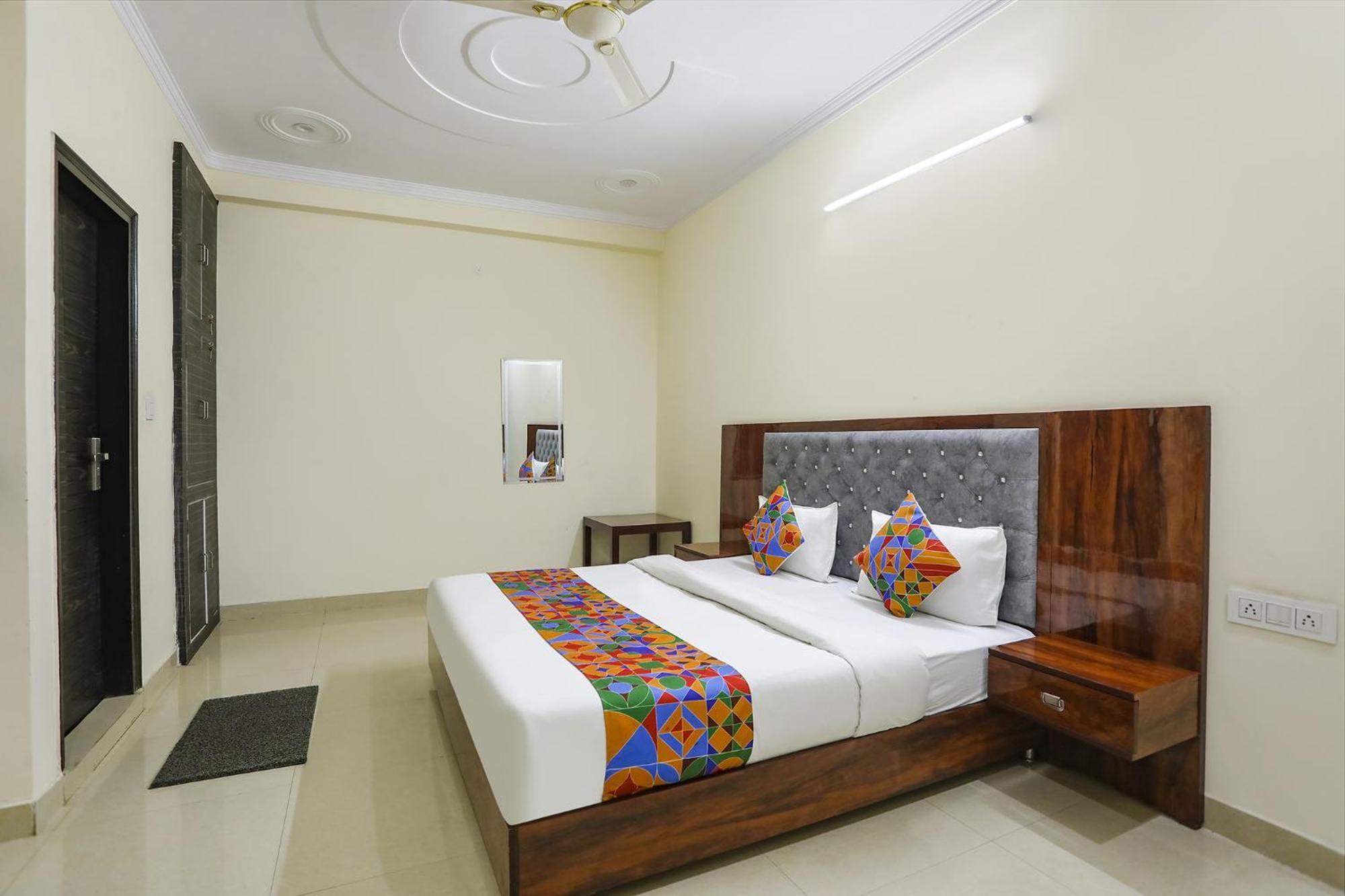 Fabexpress Asp Royal Residency Inn- Janakpuri Delhi  Buitenkant foto