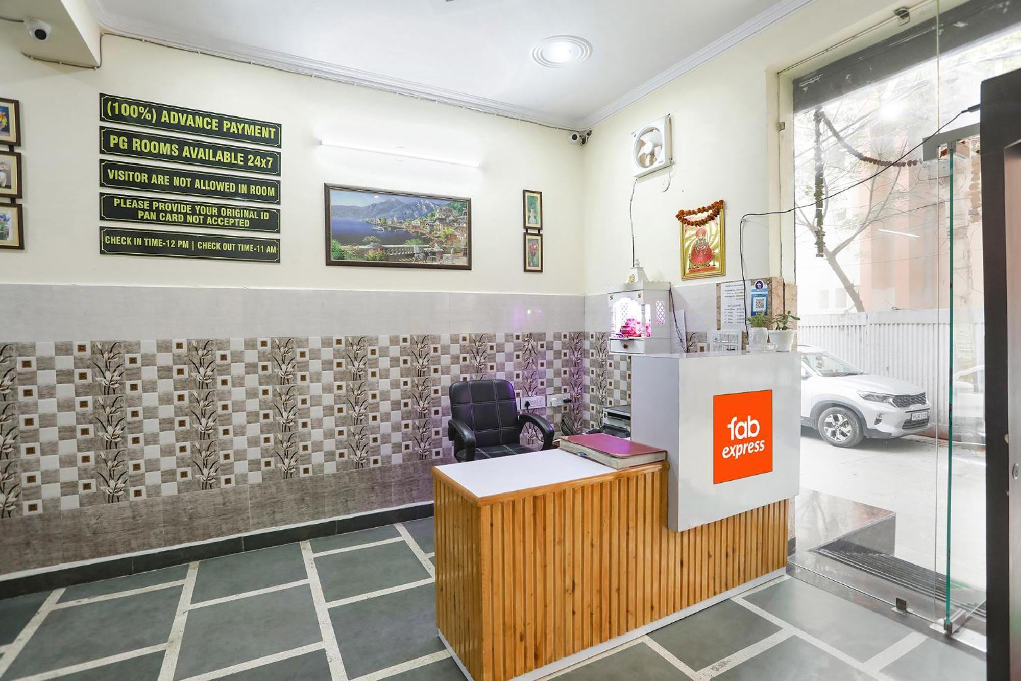 Fabexpress Asp Royal Residency Inn- Janakpuri Delhi  Buitenkant foto