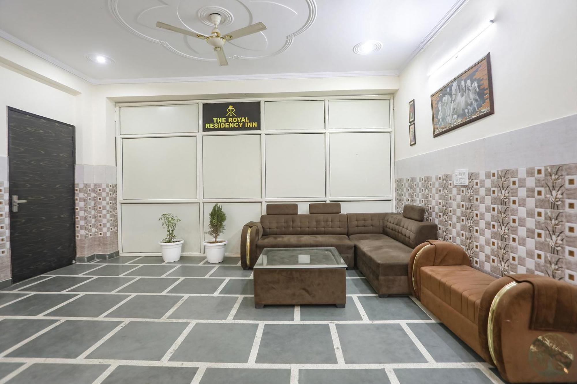 Fabexpress Asp Royal Residency Inn- Janakpuri Delhi  Buitenkant foto
