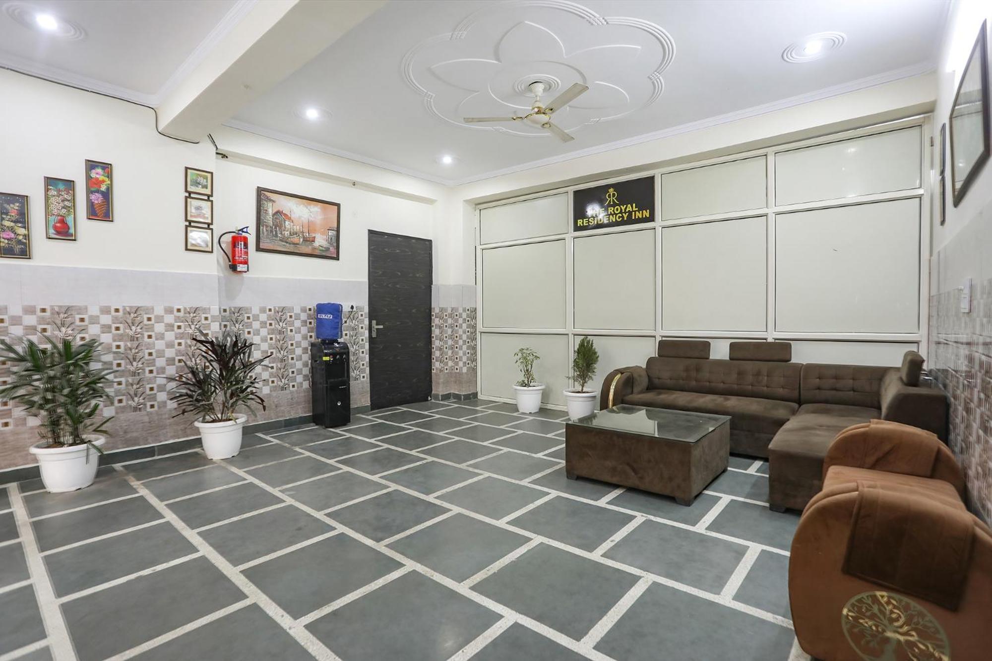 Fabexpress Asp Royal Residency Inn- Janakpuri Delhi  Buitenkant foto